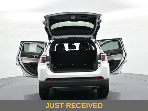 Used 2023 Jeep Compass Limited AWD/4WD image 31