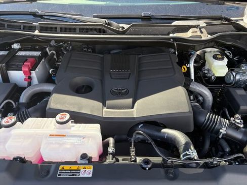 New 2026 Toyota Tundra Limited AWD/4WD image 20