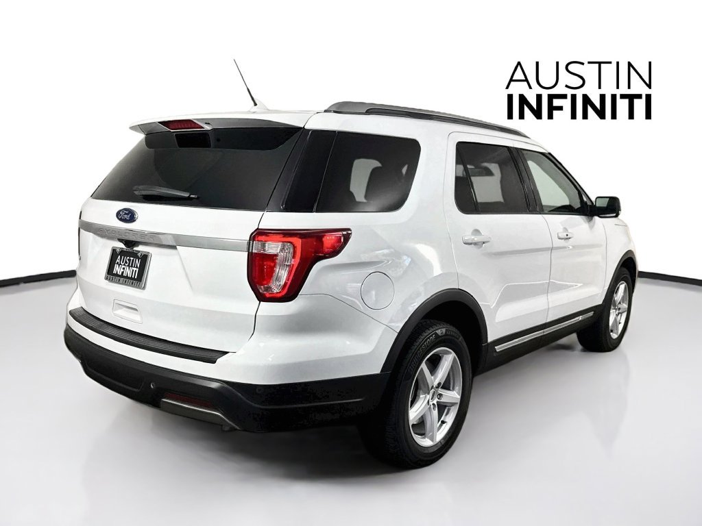 Used 2019 Ford Explorer XLT w/ Equipment Group 201A FWD image 7