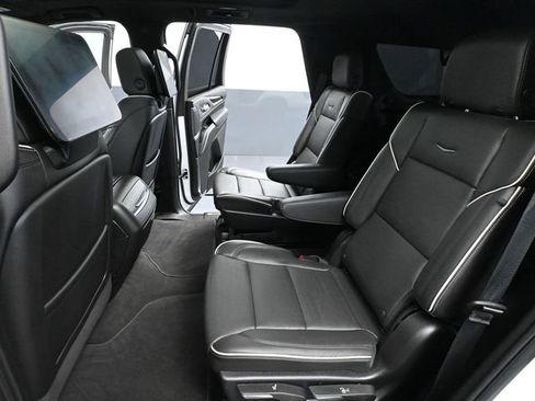 Used 2024 Cadillac Escalade Sport w/ LPO, ONYX Package image 44