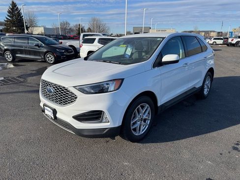 Certified 2024 Ford Edge SEL w/ Convenience Package image 9