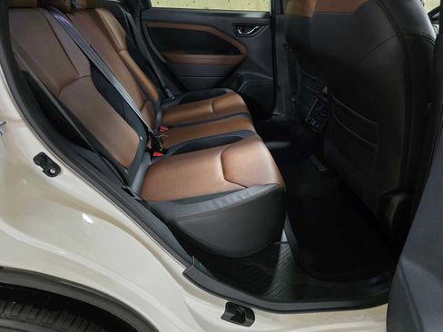 Used 2025 Subaru Forester Touring image 14