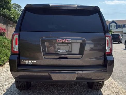 Used 2017 GMC Yukon SLE w/ Convenience Package RWD image 8