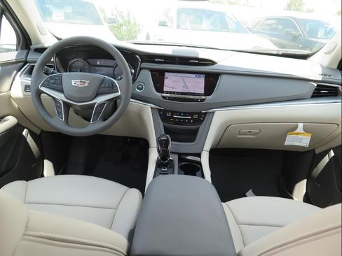 New 2025 Cadillac XT5 Premium Luxury w/ LPO, Floor Liner Package image 23