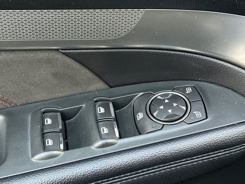 Used 2018 Ford Explorer XLT w/ Equipment Group 202A image 13