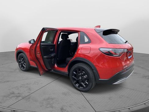 Certified 2024 Honda HR-V Sport image 39