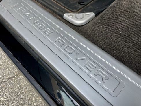 Used 2020 Land Rover Range Rover Sport HSE image 39