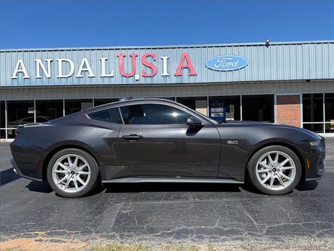 Used 2024 Ford Mustang GT Premium image 6