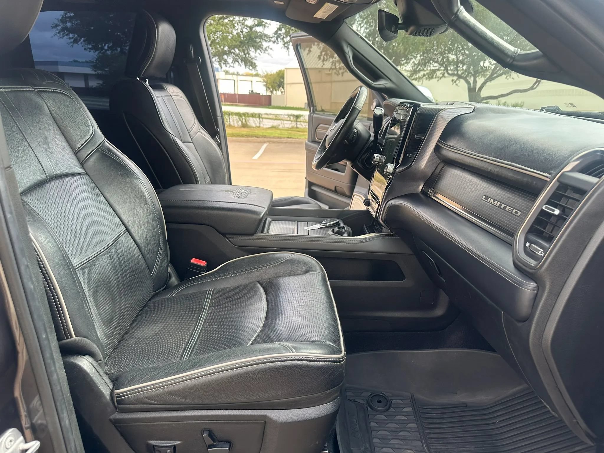 Used 2019 RAM 3500 Limited AWD/4WD image 26