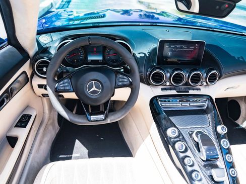 Used 2018 Mercedes-Benz AMG GT C image 25