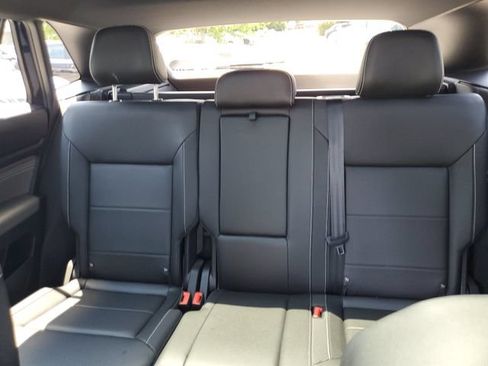 Certified 2023 Volkswagen Atlas Cross Sport SE w/ Panoramic Sunroof Package FWD image 11