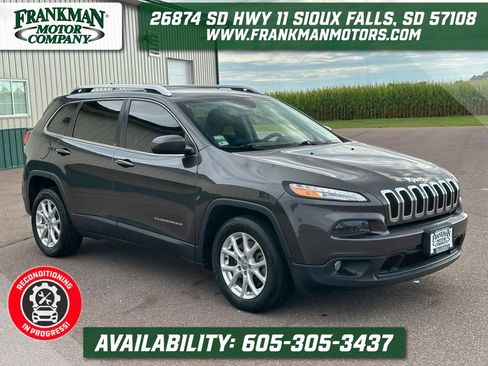 Used 2014 Jeep Cherokee Latitude FWD image 1