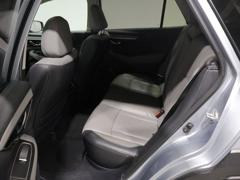 Used 2023 Subaru Outback Limited AWD/4WD image 18