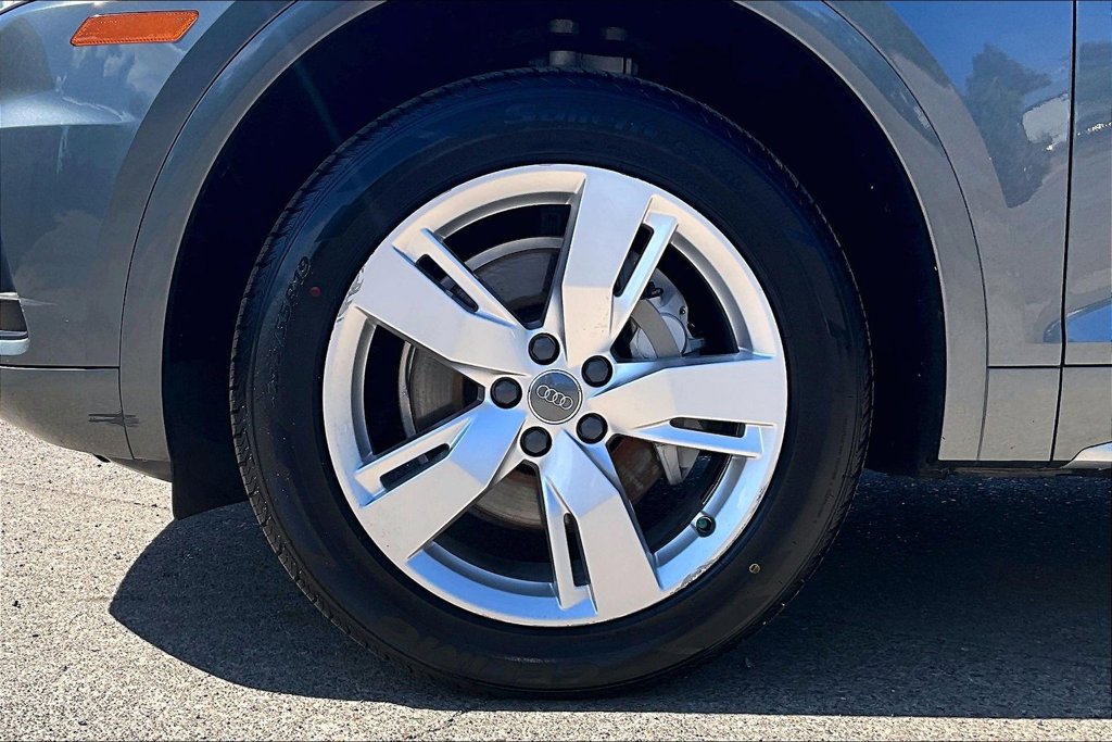 Used 2019 Audi Q5 3.0T Premium Plus w/ Premium Plus Package AWD/4WD image 12