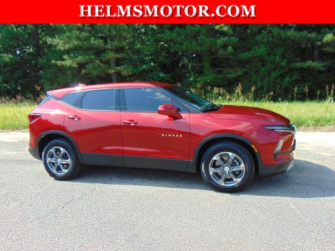 Used 2024 Chevrolet Blazer LT w/ Driver Confidence Package image 10