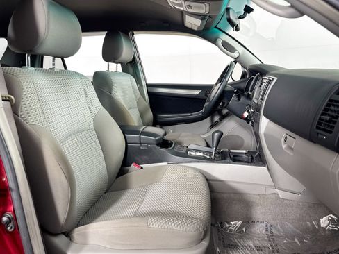 Used 2006 Toyota 4Runner SR5 image 29