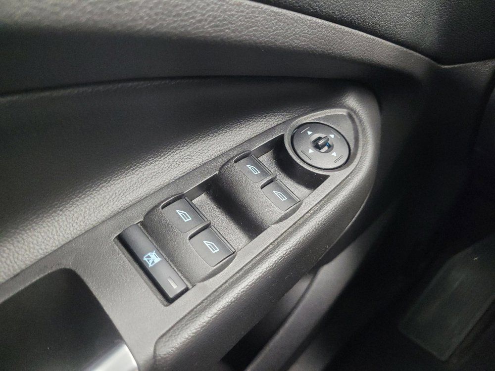 Used 2017 Ford Escape SE FWD image 27