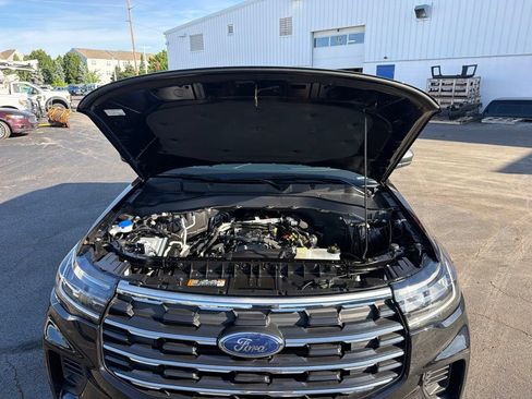 Certified 2025 Ford Explorer Active AWD/4WD image 36