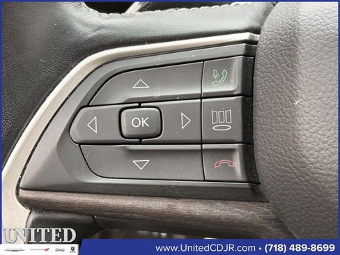 Used 2022 Jeep Grand Cherokee Limited image 26
