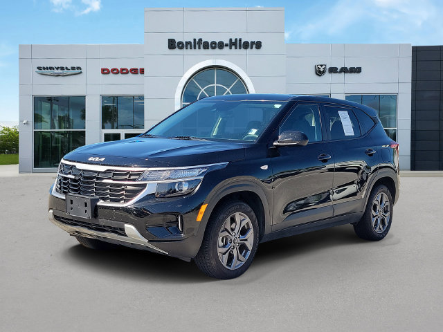 Used 2024 Kia Seltos LX AWD/4WD image 3