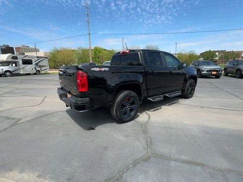 Used 2021 Chevrolet Colorado LT w/ Redline Special Edition AWD/4WD image 8