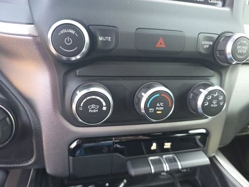 Used 2019 RAM 1500 Big Horn image 20