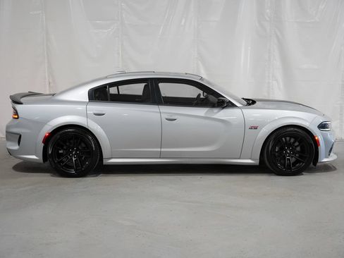 Used 2023 Dodge Charger Scat Pack RWD image 7