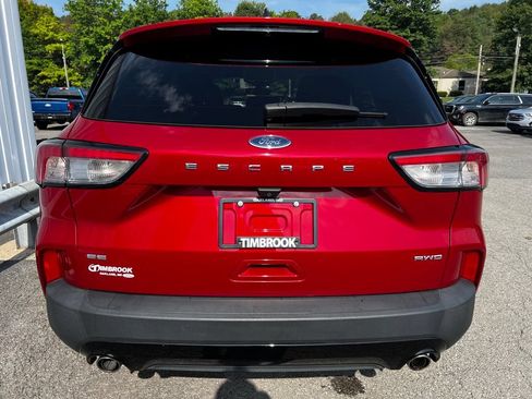 Used 2022 Ford Escape SE w/ SE Sport Appearance Package AWD/4WD image 6