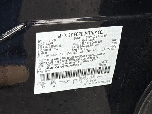 Used 2024 Ford Edge SEL w/ Class II Trailer Tow Package image 27