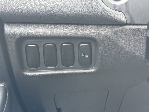 Used 2019 Mitsubishi Outlander Sport SE FWD image 24