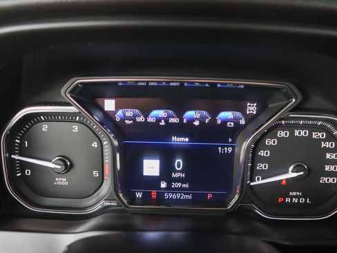 Used 2021 GMC Sierra 2500 Denali w/ Technology Package AWD/4WD image 16