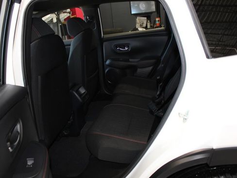Used 2025 Honda HR-V Sport image 10