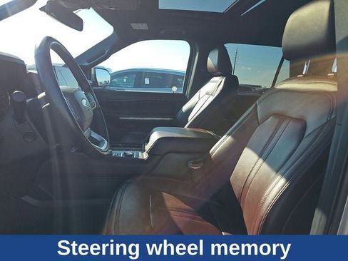 Used 2024 Ford Expedition Limited image 20