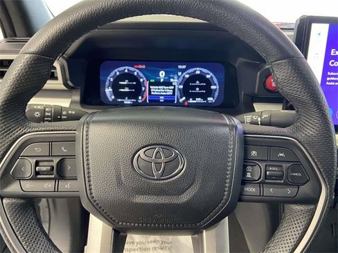 Used 2024 Toyota Tacoma TRD Sport image 27