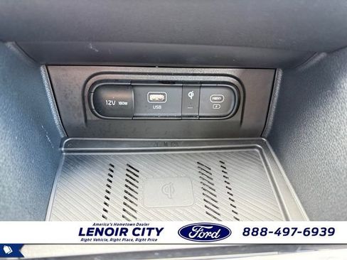 Used 2025 Kia Sportage EX image 26