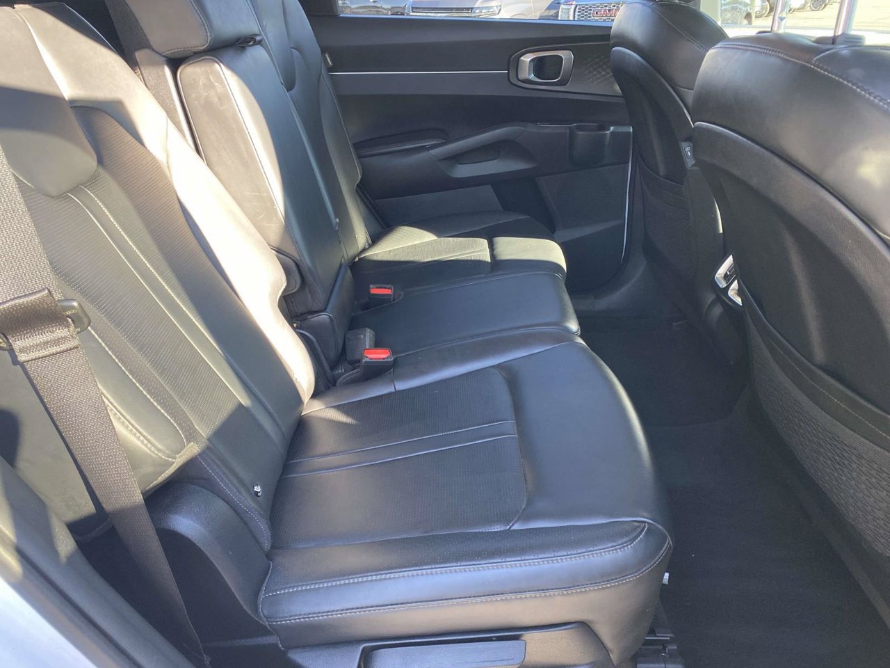 Used 2024 Kia Sorento S w/ Panoramic Sunroof Package FWD image 15