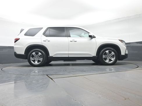 Certified 2024 Honda Pilot EX-L image 37