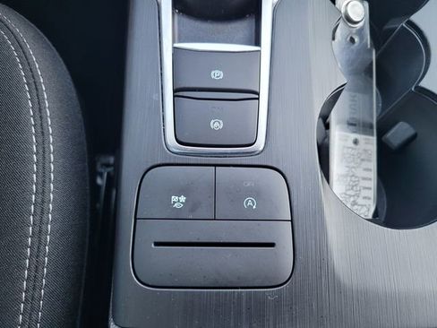 Used 2025 Ford Escape Active image 25