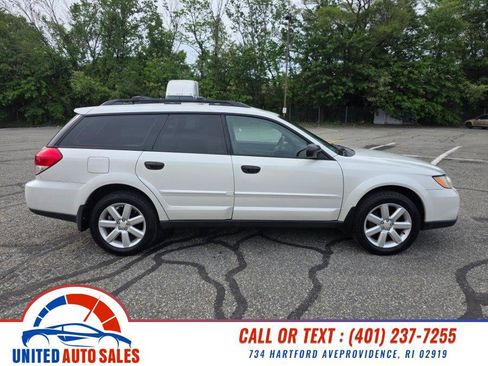 Used 2009 Subaru Outback 2.5i Special Edition AWD/4WD image 6