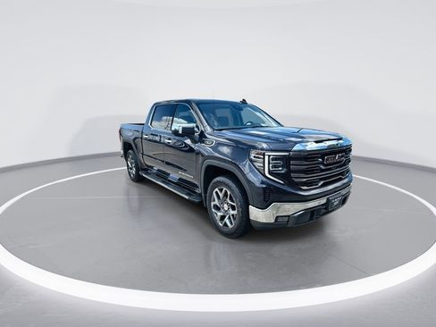 Used 2025 GMC Sierra 1500 SLT w/ SLT Premium Plus Package AWD/4WD image 2