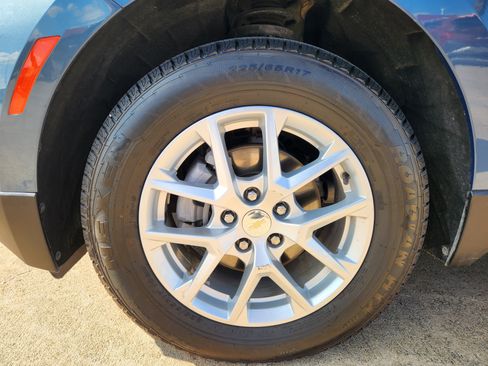 Certified 2024 Chevrolet Equinox LT image 11