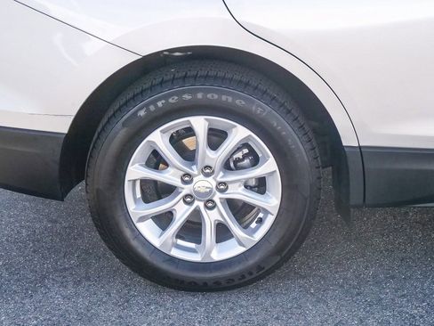 Used 2020 Chevrolet Equinox LS image 6