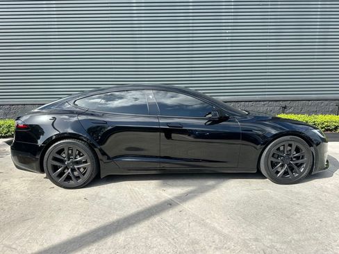 Used 2022 Tesla Model S image 10