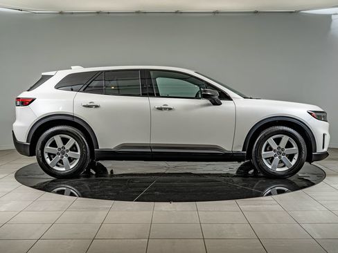 Used 2024 Honda Prologue EX image 4