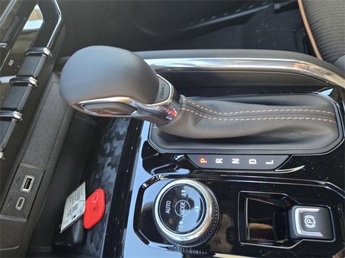 New 2026 GMC Canyon AT4 image 16