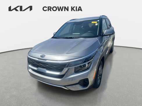 Used 2021 Kia Seltos S FWD image 11