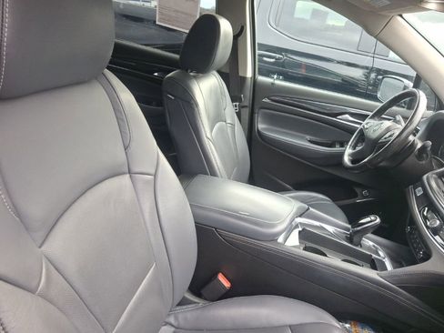 Used 2018 Buick Enclave Premium w/ Experience Buick Package image 12