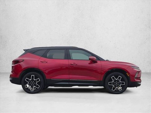 Used 2023 Chevrolet Blazer RS w/ Enhanced Convenience Package AWD/4WD image 4