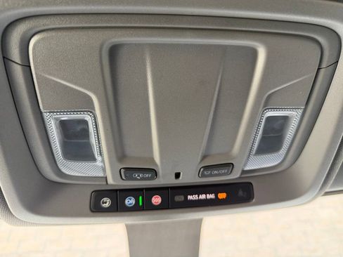 Used 2023 Chevrolet Silverado 2500 LT w/ Convenience Package image 25