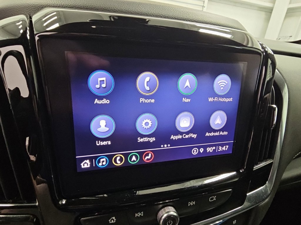 Used 2023 Chevrolet Traverse Premier FWD image 14